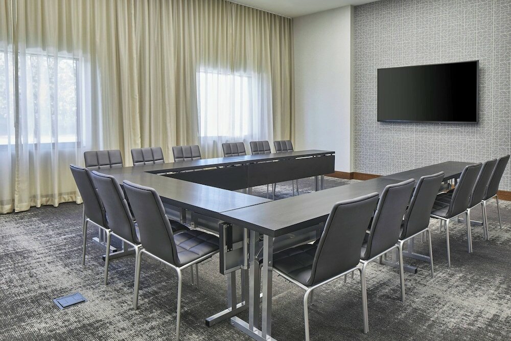 Фото Ac Hotel by Marriott Atlanta Airport Gateway