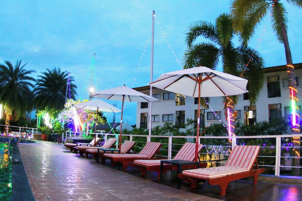 Фото Lakkhana Poolside Resort