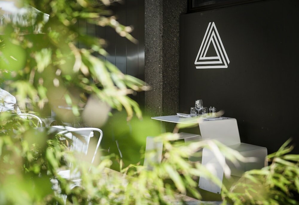 Фото Hotel Alpha