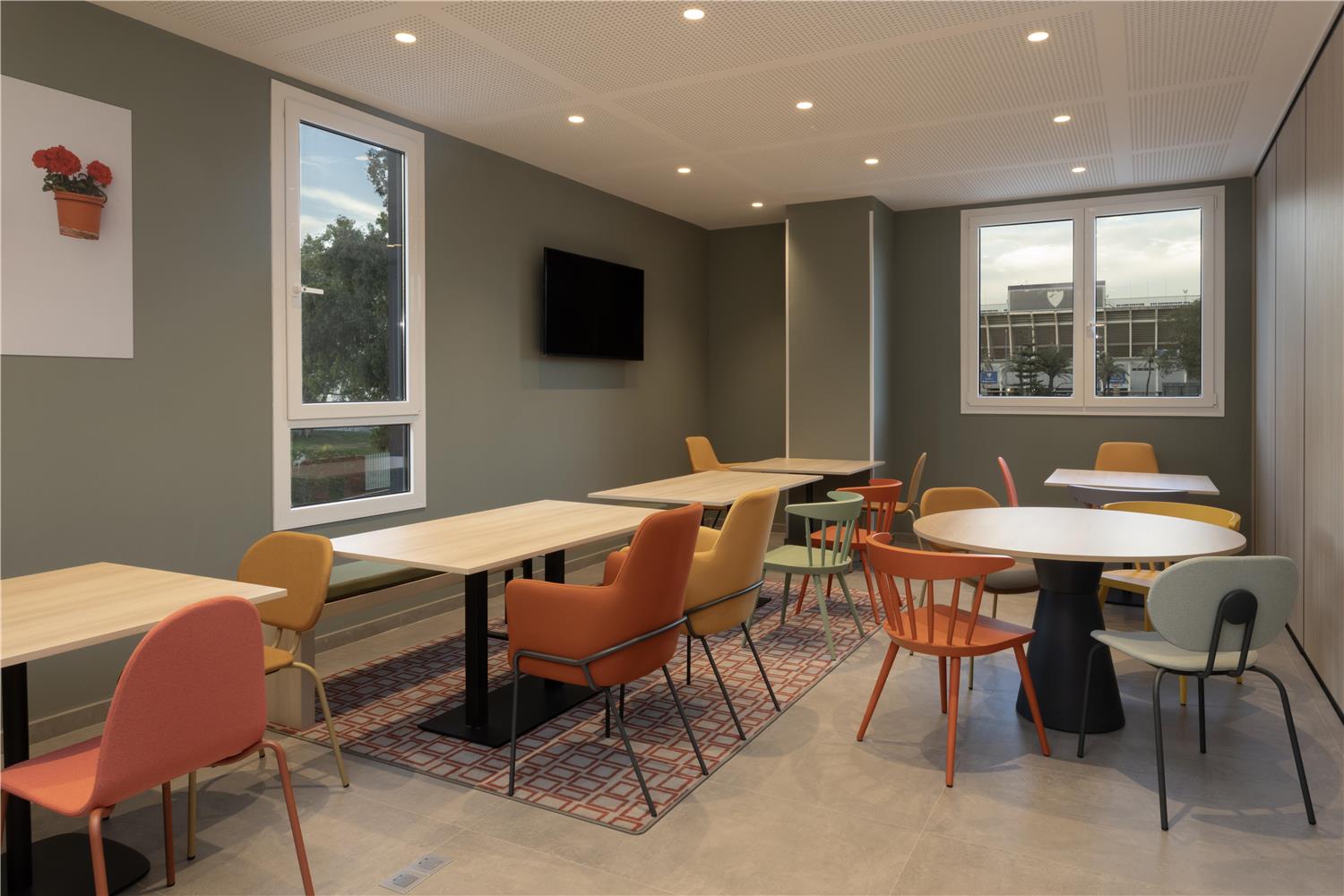 Фото Hampton by Hilton Malaga Martiricos