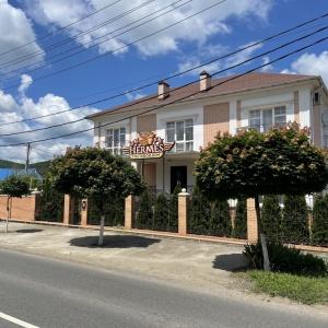 Фото Гермес