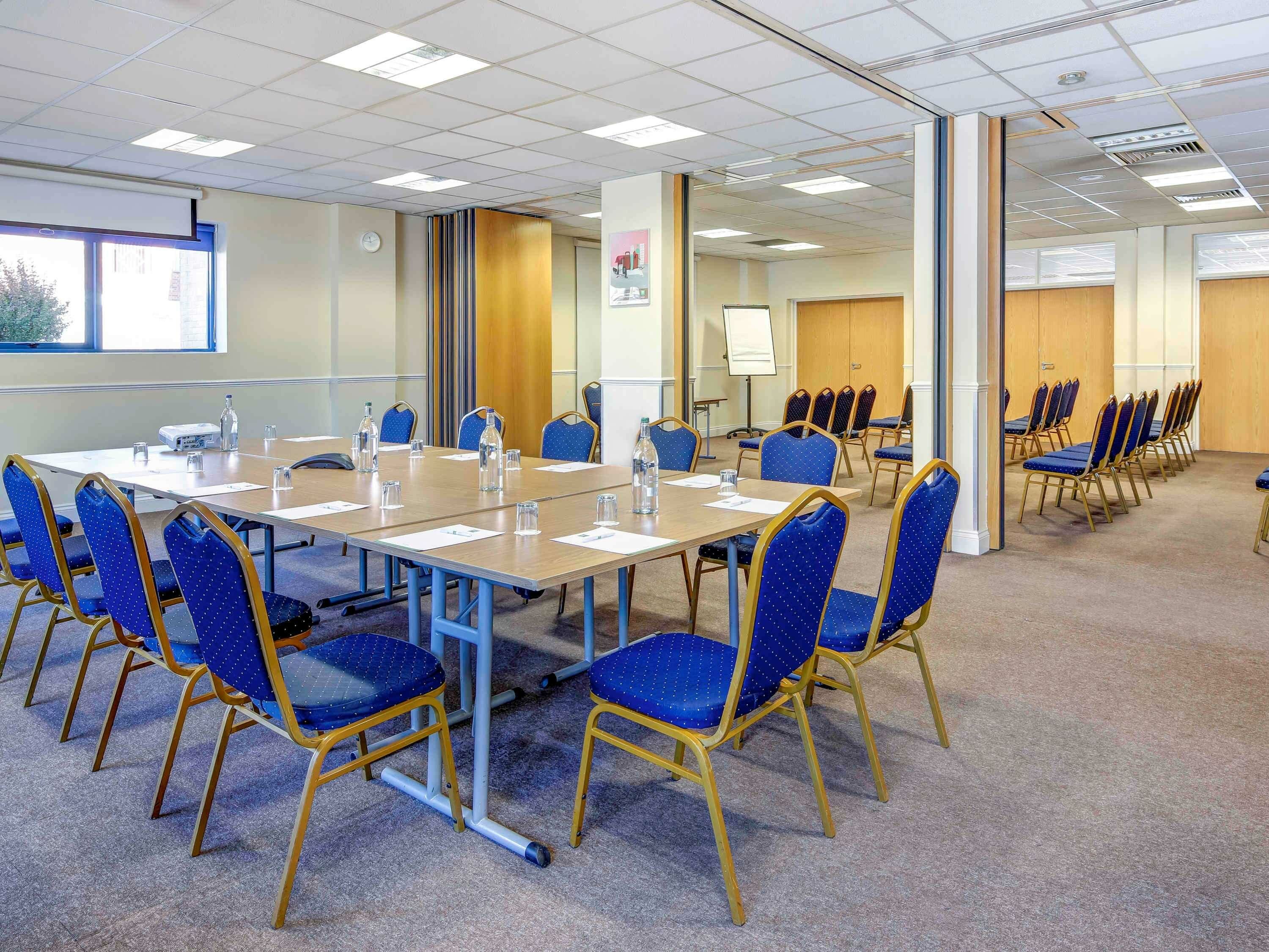 Фото Ibis Styles London Excel