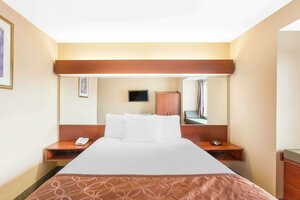 Microtel Inn & Suites by Wyndham Rogers (Arkansas, Benton County), hotel