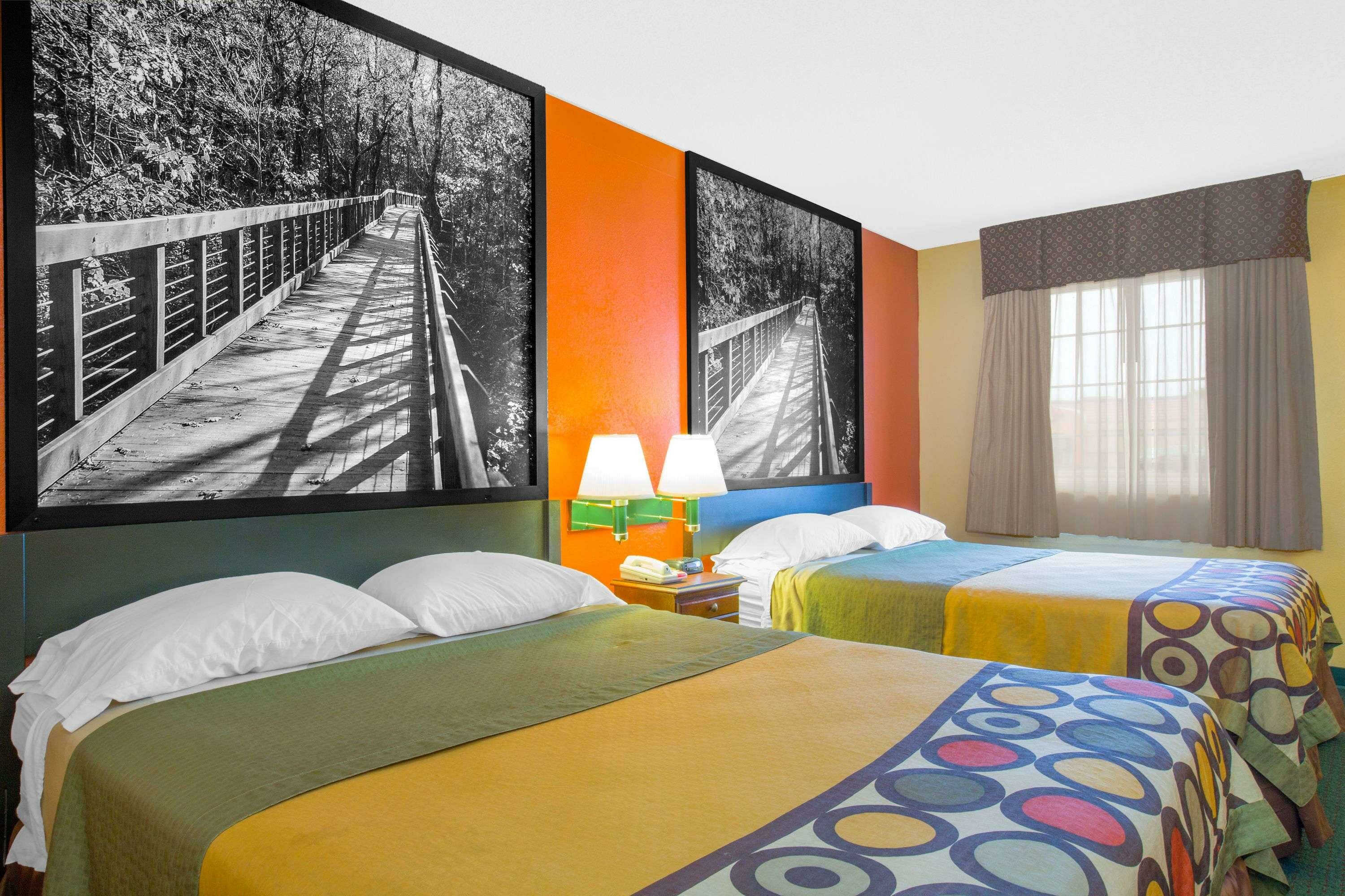 Фото Super 8 by Wyndham Talladega Al