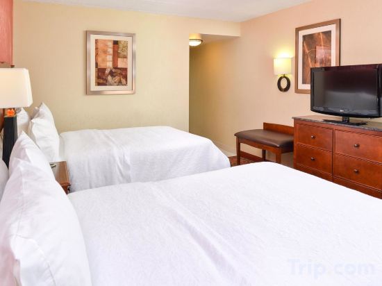 Фото Hampton Inn College Park