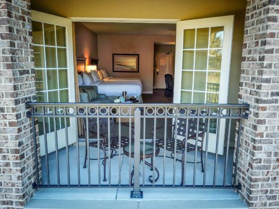 Фото Courtyard by Marriott Charleston Mount Pleasant