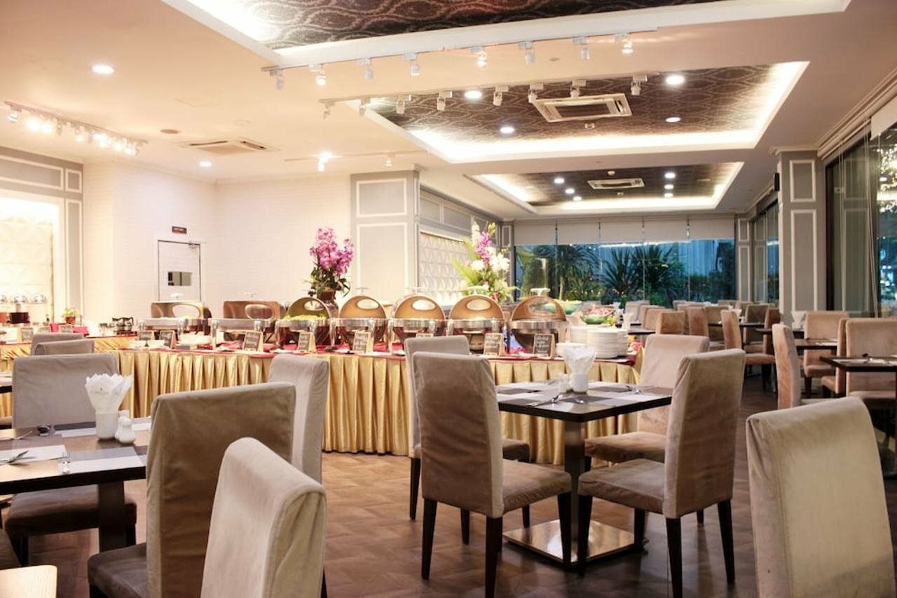 Фото Picnic Hotel Bangkok - Rang Nam
