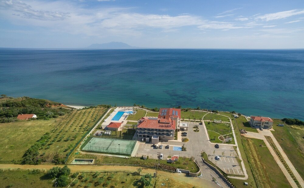 Фото отеля 2