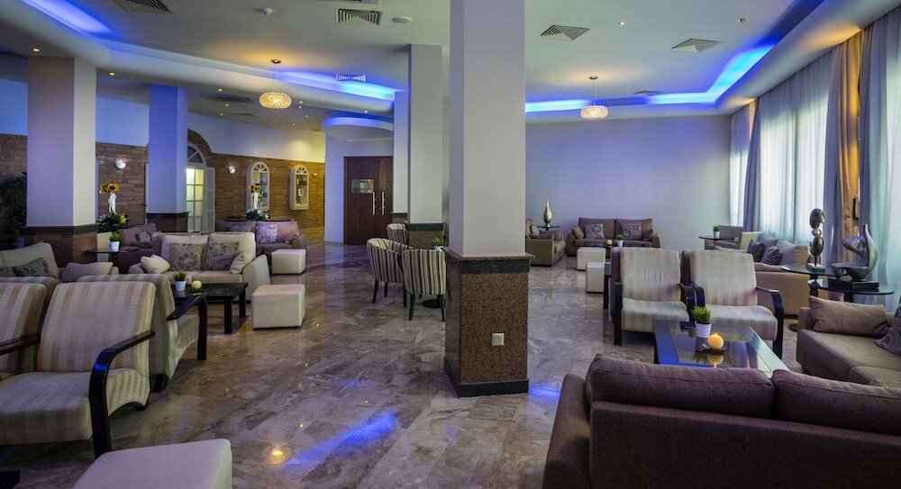 Фото Pavlo Napa Beach Hotel