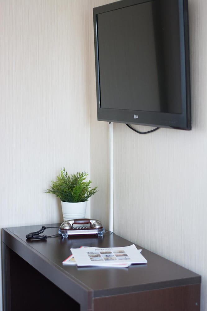Фото Hotel Plaza Sevilla