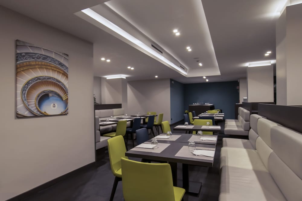 Фото Mercure Roma West