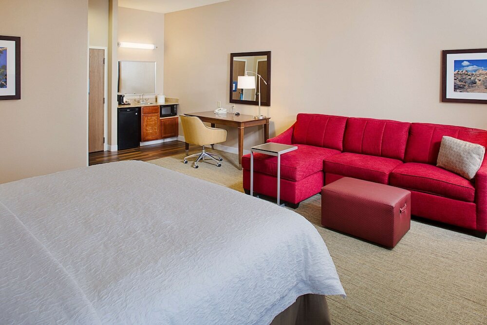 Фото Hampton Inn & Suites Palmdale