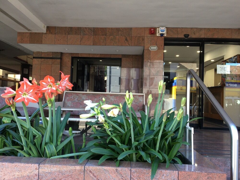 Фото Edgecliff Lodge Motel