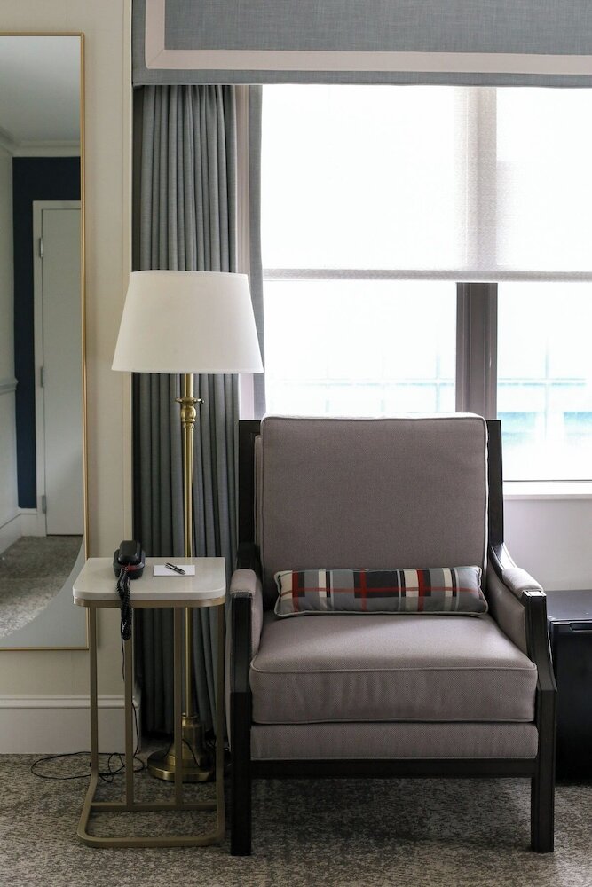 Фото The Dunhill Hotel