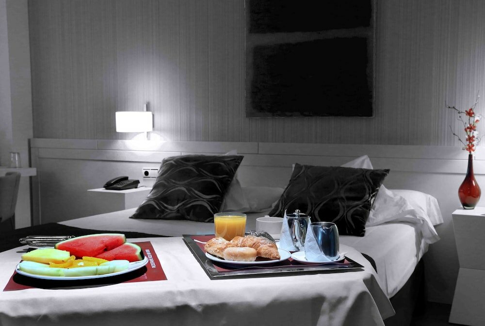 Фото Amura Alcobendas Hotel