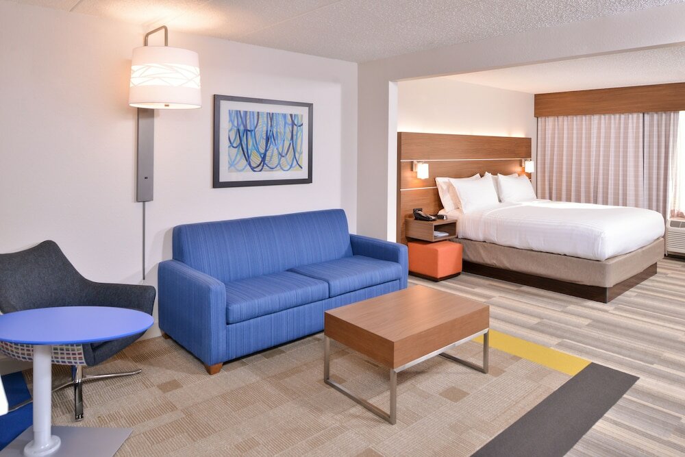 Фото Holiday Inn Express Hotel & Suites Indianapolis Dtn-Conv Ctr, an Ihg Hotel