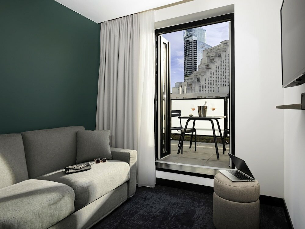 Фото TRIBE Paris La Défense Esplanade