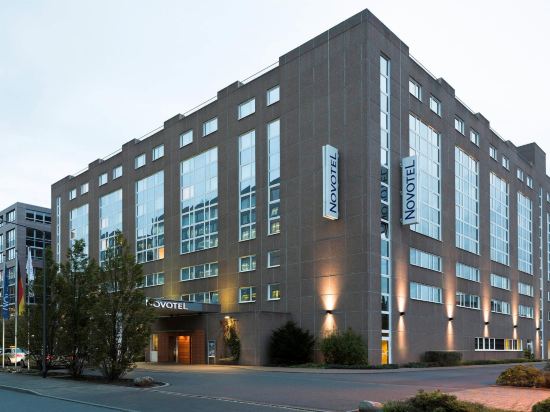 Фото Novotel Frankfurt City