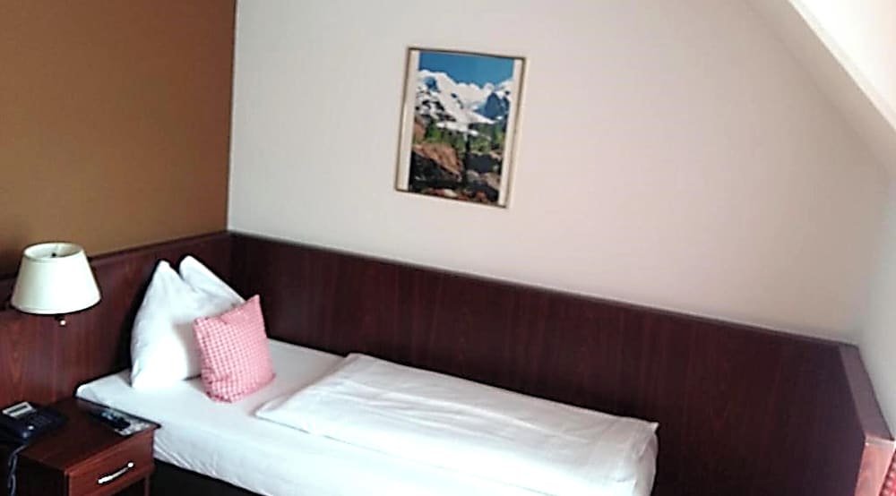 Фото Hotel Enziana Wien