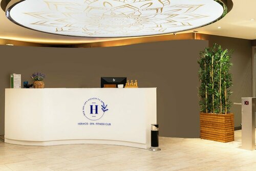 Гостиница Ramada Hotel & Suites by Wyndham Izmir Kemalpasa в Кемальпаше