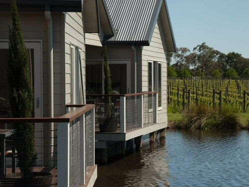 Внешний вид отеля Lakeside Villas at Crittenden Estate в Мельбурне, фото 3