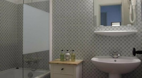 Гостиница Cacharel Hotel в Сент-Мари-де-ла-Мере