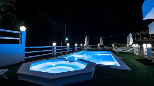 Paradiso Resort