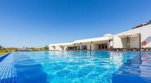 Внешний вид отеля Algarve Race Resort Hotel в Портимане, фото 5