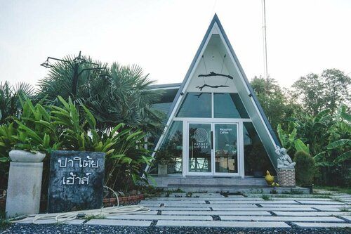 Patoey House