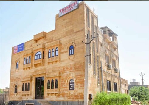 Hotel Thakur Ji Palace