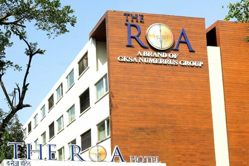 Capital O 45587 The Roa Hotel