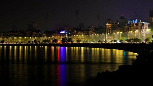 Гостиница Aman Hotel Cst в Махараштре