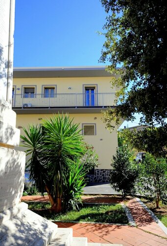 Гостиница Inah Boutique Rooms в Доргали