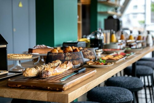 Гостиница Best Western M Treize Paris Asnieres в Аржантее
