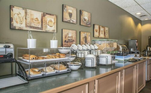 Гостиница Comfort Inn Sarnia в Сарнии
