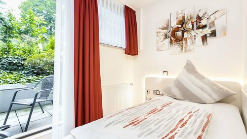 Гостиница Hotel am Düsseldorf Platz в Ратингене