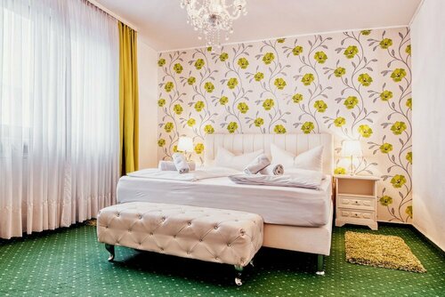 Гостиница Central-Hotel am Königshof в Фирнхайме