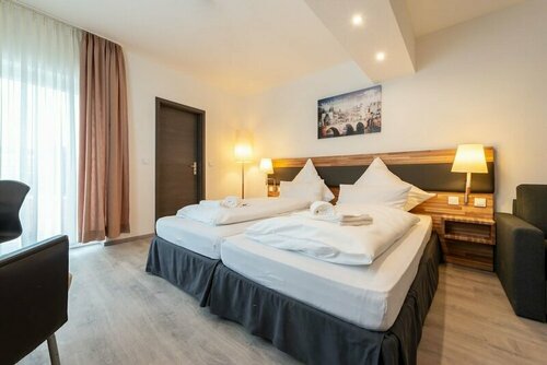 Гостиница Hotel in Laisen в Ройтлингене