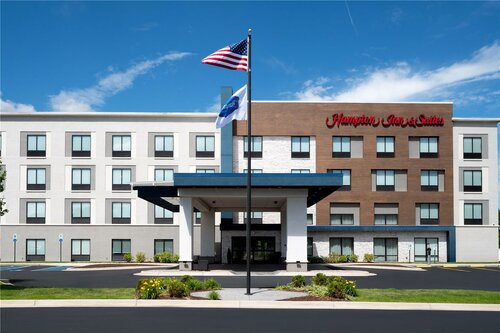 Гостиница Hampton Inn & Suites Ypsilanti в Кантоне