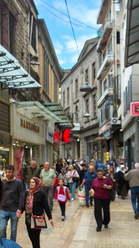 Market Women's Bazaar, Ortahisar, photo