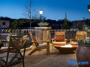 Гостиница Valley Hotel Homewood Birmingham, Curio Collection by Hilton