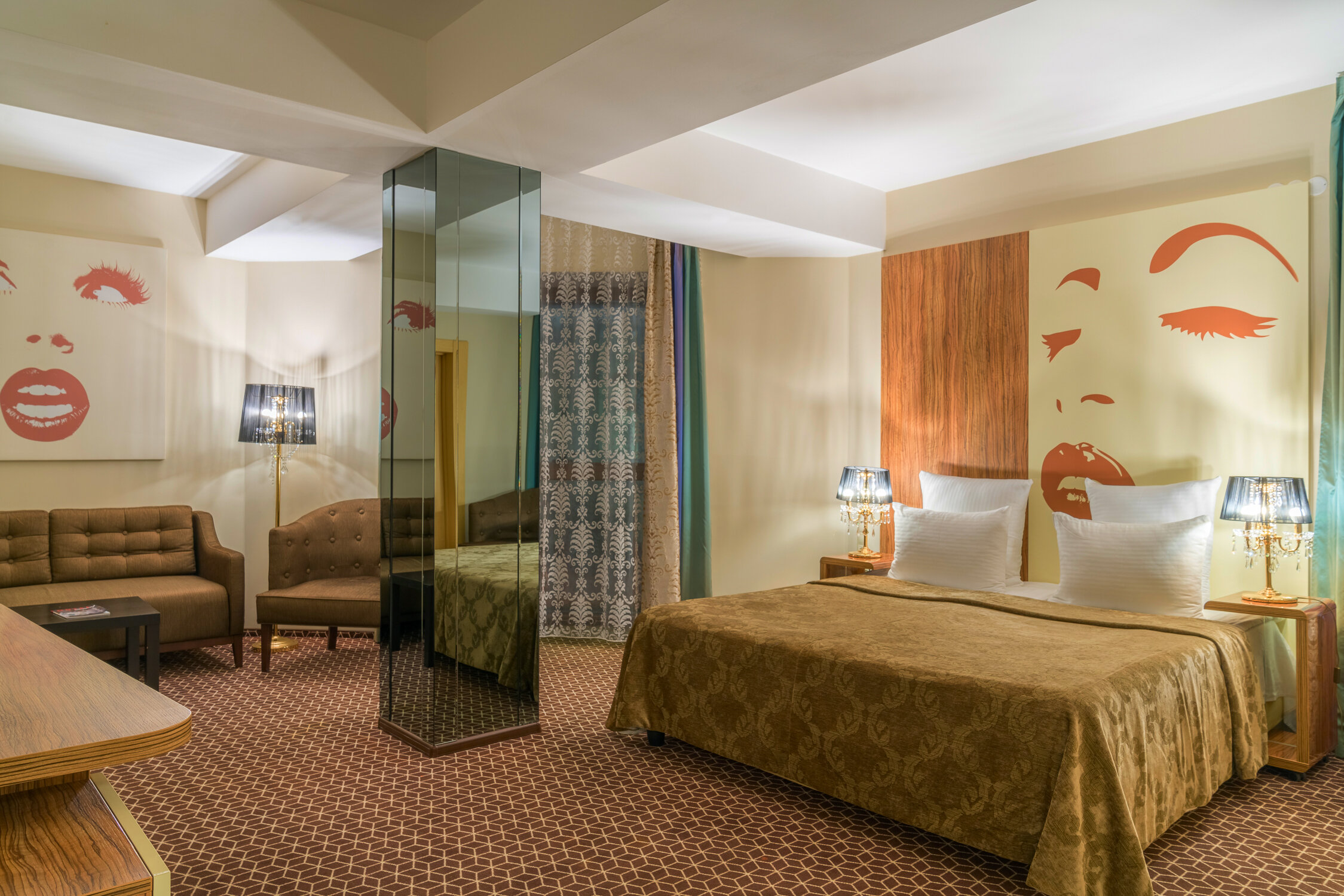 Фото отеля 2