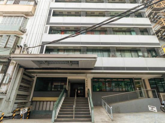 Фото RedDoorz near Osmena Highway 1