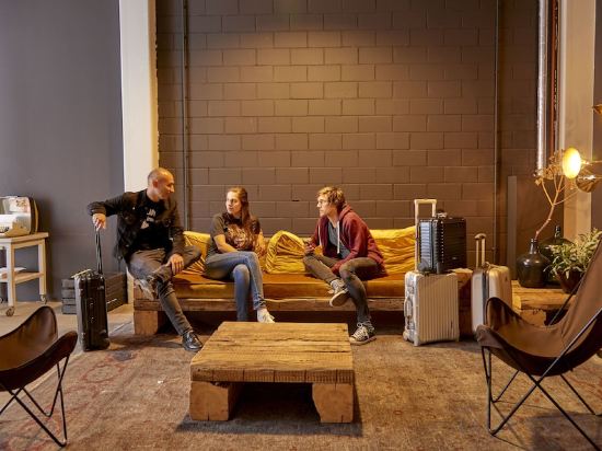 Фото Q-Factory Hotel