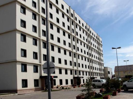 Фото отеля 2