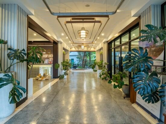 Фото Rainforest Hotel by Nsun