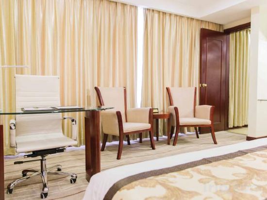 Фото Swiss-Belhotel Blulane