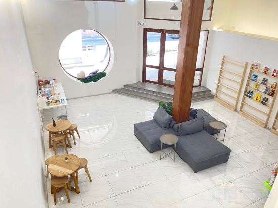 Фото Squirrel House