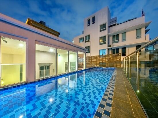 Фото Hyde Park Hotel Bangkok