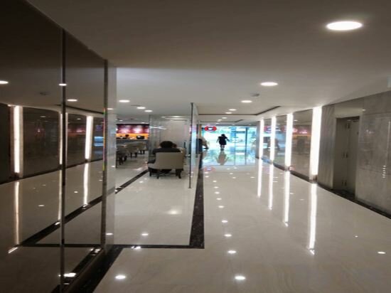 Фото SureStay Plus Hotel by Best Western Sukhumvit 2